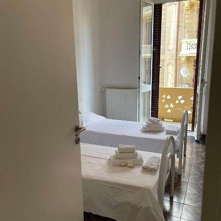 Cavour 414 Hotel La Spezia Luaran gambar
